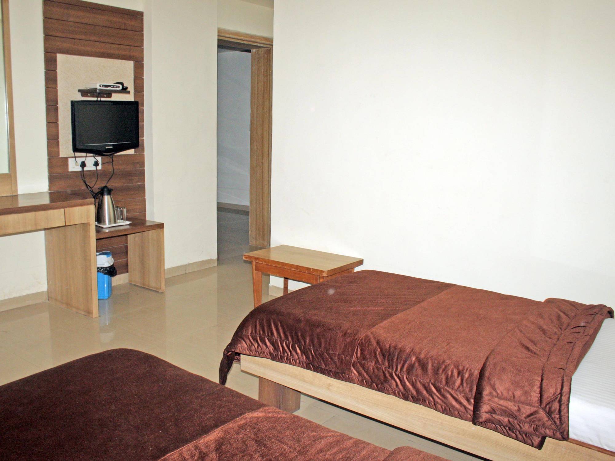 Hotel Balwas Ahmedabad Exterior photo